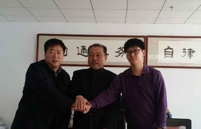 內(nèi)蒙古農(nóng)牧業(yè)產(chǎn)業(yè)化龍頭企業(yè)協(xié)會與內(nèi)蒙古拉卡拉支付有限公司、內(nèi)蒙古蒙優(yōu)匯電子商務(wù)有限公司簽署三方戰(zhàn)略框架合作協(xié)議——助力內(nèi)蒙古綠色農(nóng)畜產(chǎn)品“走出去”