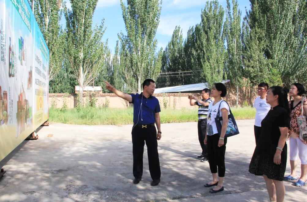 協(xié)會組織專家對申報名優(yōu)特認(rèn)定的部分企業(yè)進(jìn)行實(shí)地考察